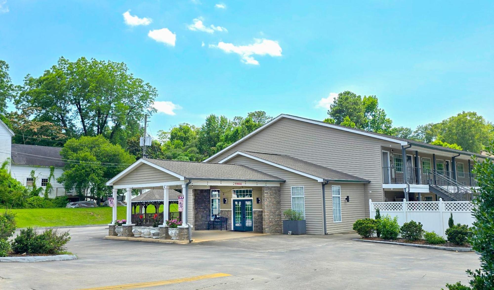 Meriwether Country Inn Warm Springs Екстериор снимка