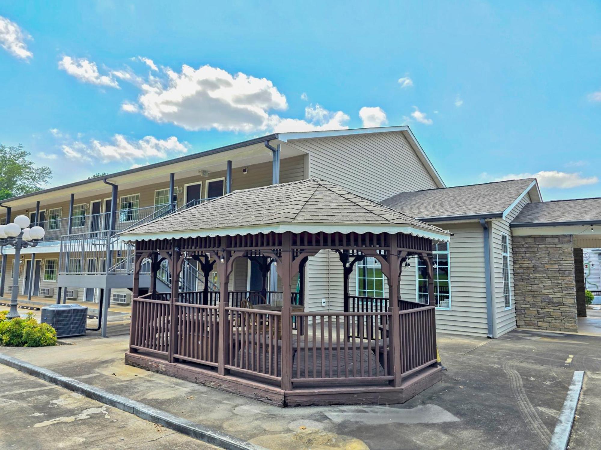 Meriwether Country Inn Warm Springs Екстериор снимка