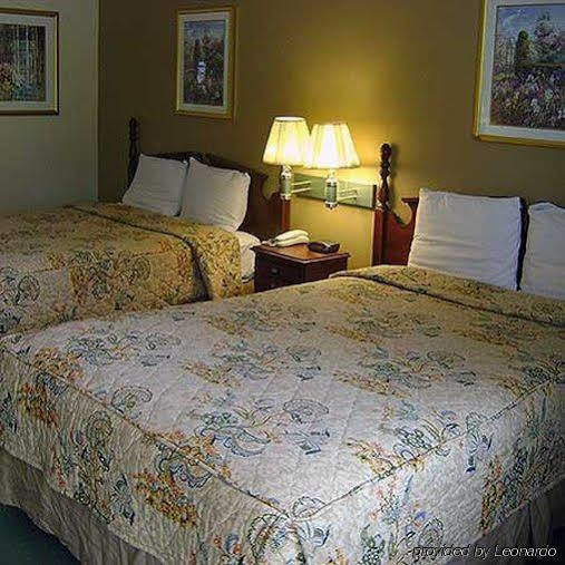 Meriwether Country Inn Warm Springs Екстериор снимка